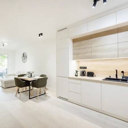 Modern With Balcony And Parking *