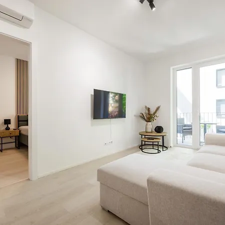 Modern With Balcony And Parking *