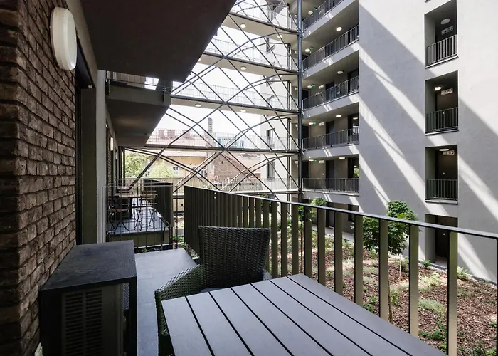 Modern With Balcony And Parking *