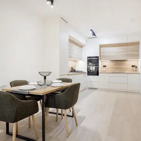 Modern With Balcony And Parking Apartment Budapest