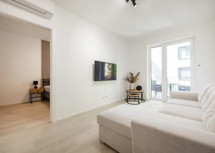 Modern With Balcony And Parking *