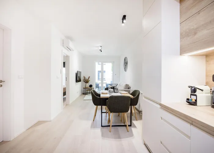 Modern With Balcony And Parking Appartement