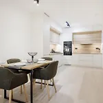 Modern With Balcony And Parking Апартаменты Будапешт
